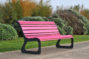 Стальная скамья