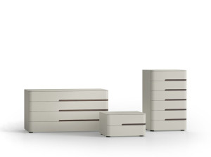 Деревянный комод