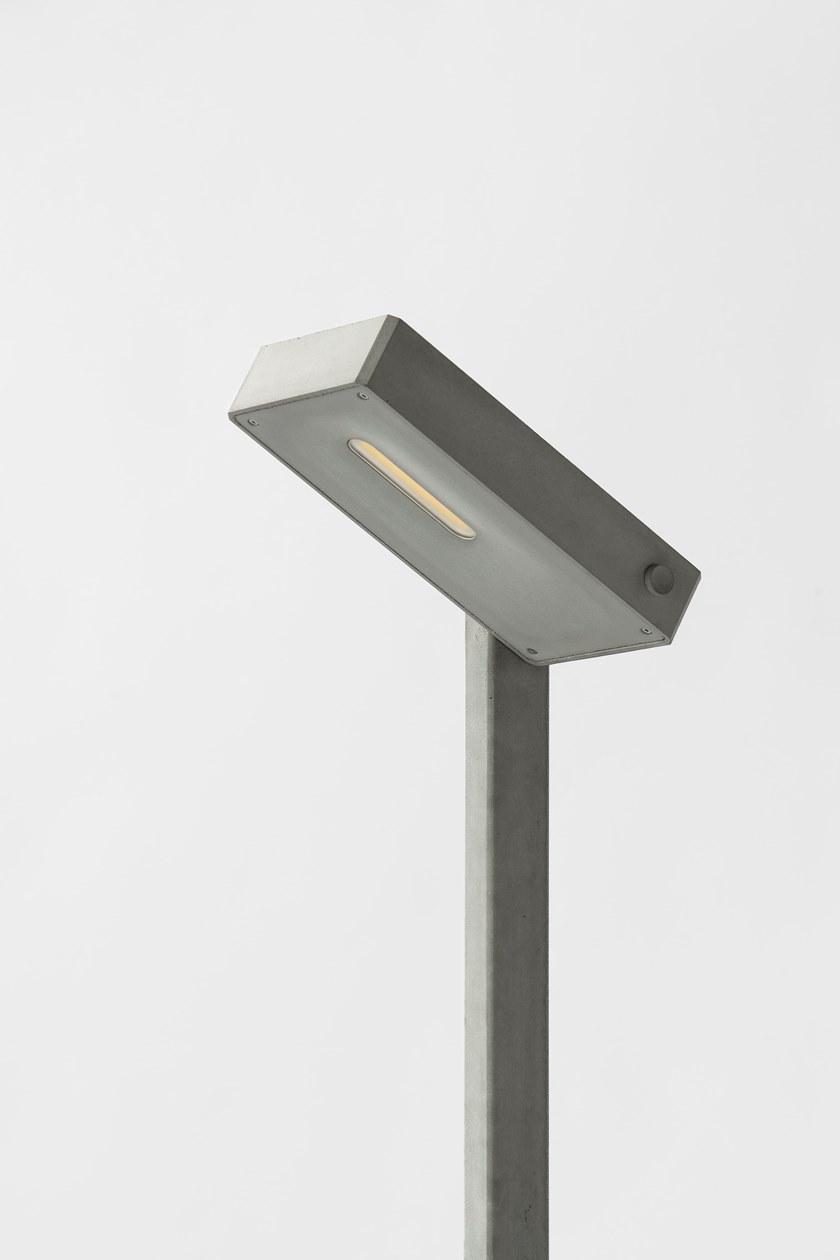 Bentu Design Торшер уличный светодиодный из бетона  C142000  - Вид №5