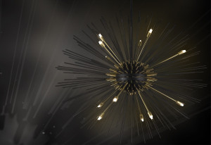 Металлический потолочный светильник