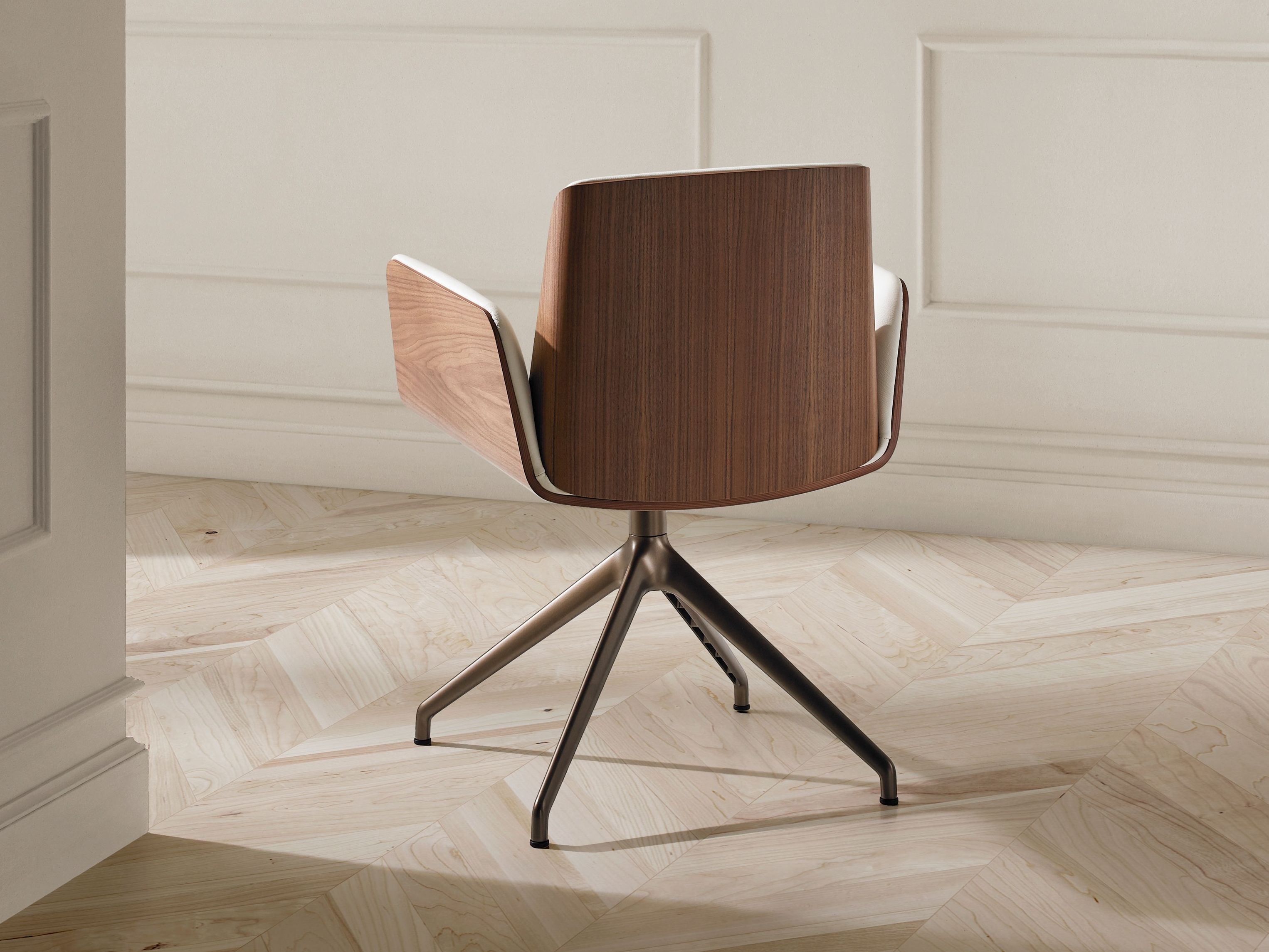 Стул на насесте с подлокотниками Punt HUG ARCH-00143403 - Вид №5