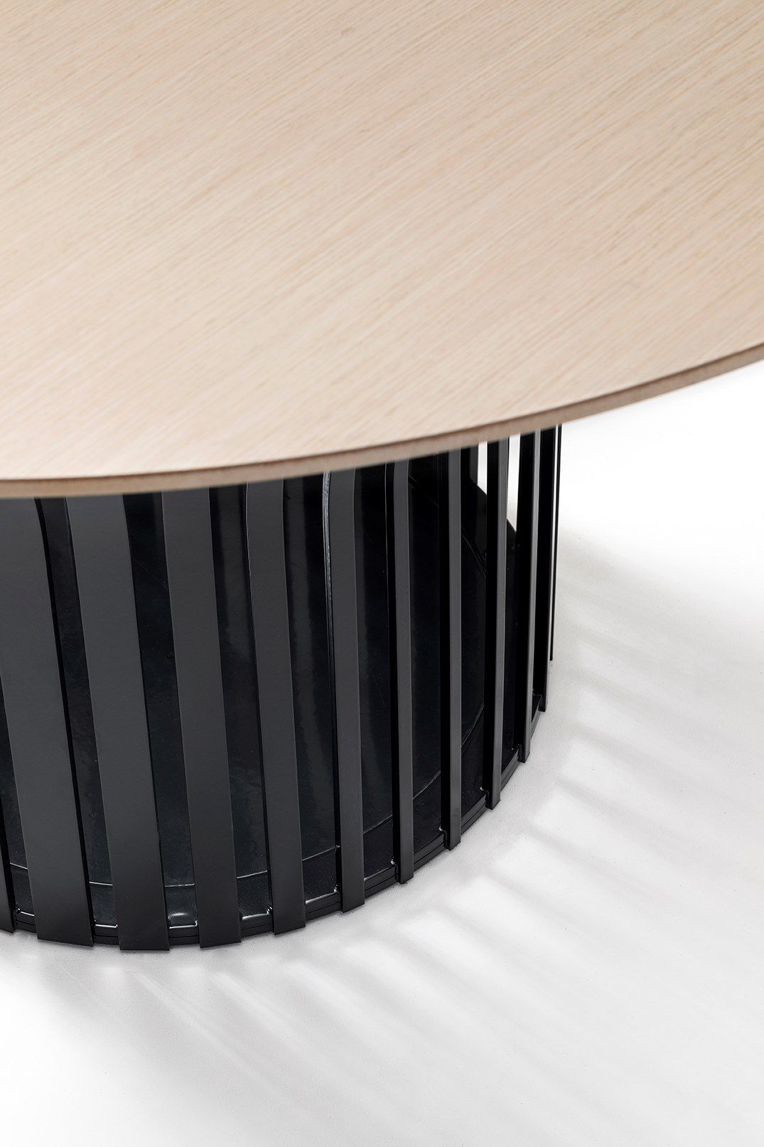 Круглый стол TrabA' Ray ARCH-00026670 - Вид №1