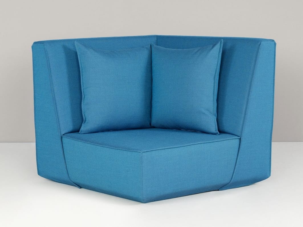 Тканевое угловое кресло Cubit by Mymito ARCH-00131958