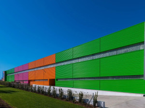 Гофрированные листы для фасадов