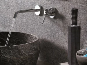 newform Смеситель для раковины настенный, однорычажный, сливной Xt 4230e