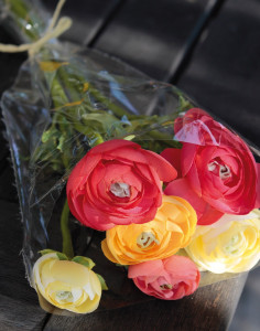 2551 001 a3 Пучок лютик искусственный, 6-кратный, 35 см, разноцветный H-andreas