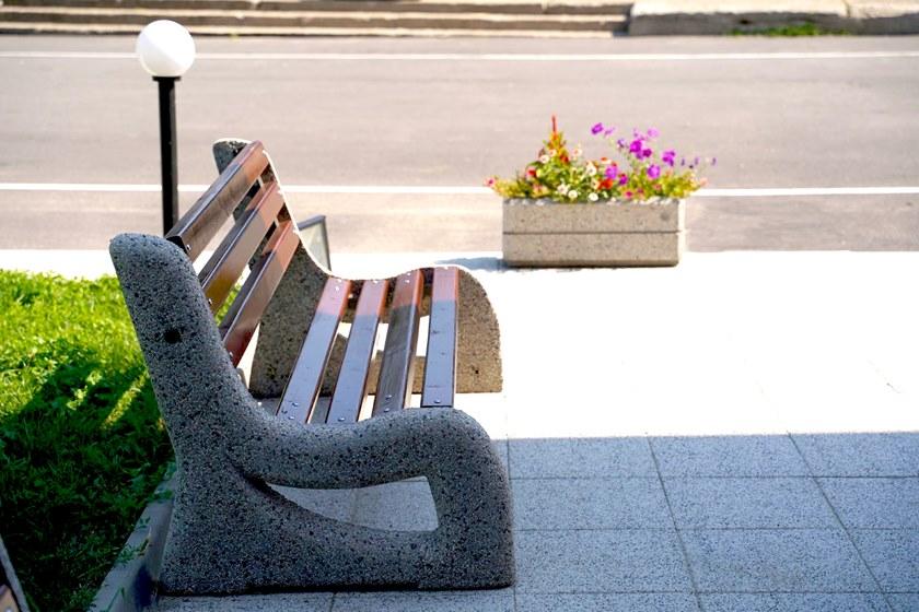 ENCHO ENCHEV - ETE Скамейка из бетона и дерева со спинкой  2  - Вид №3