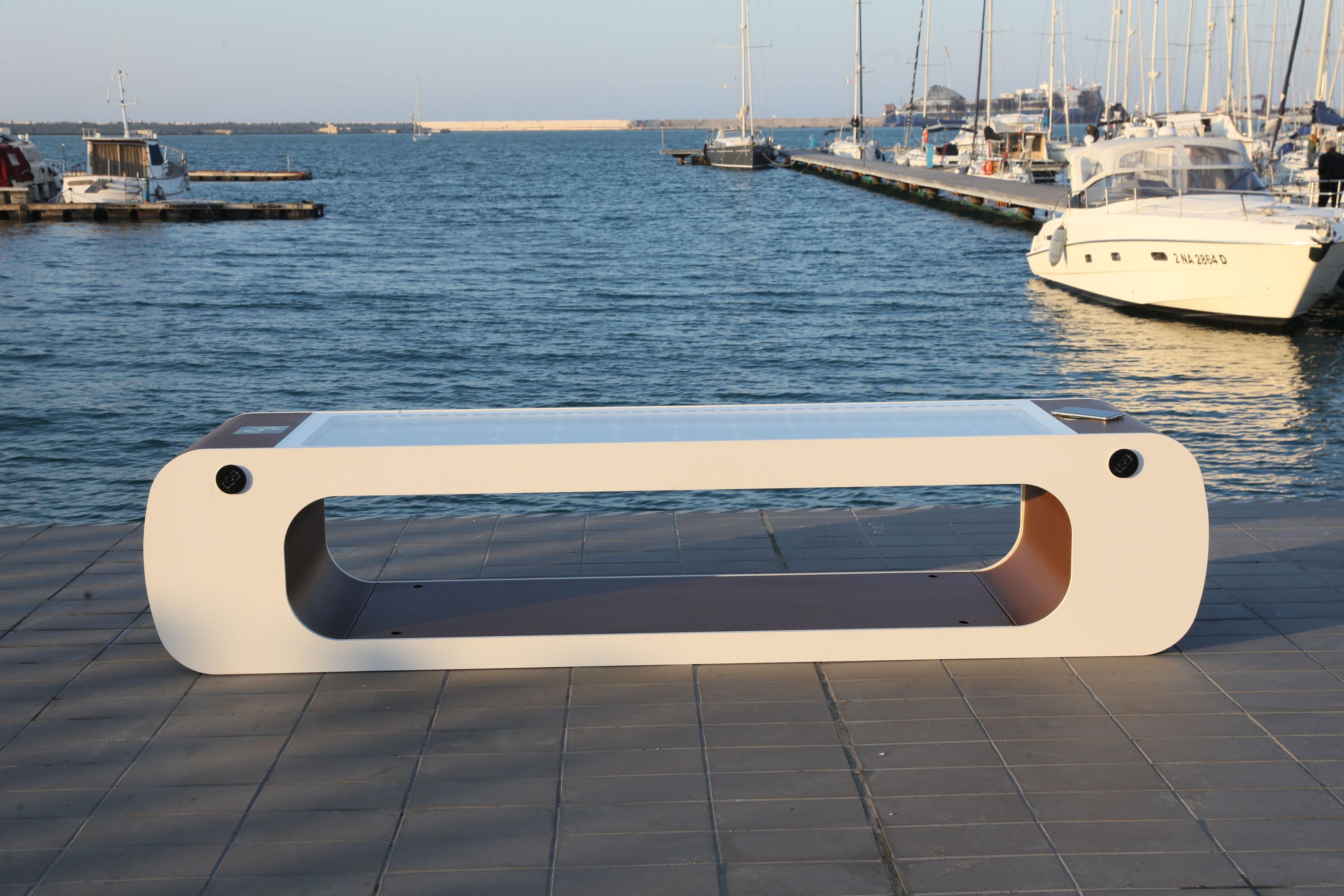 Стальная скамья без спинки с USB-разъемом со встроенным освещением CITYSì ELIOS ARCH-00072477 - Вид №6