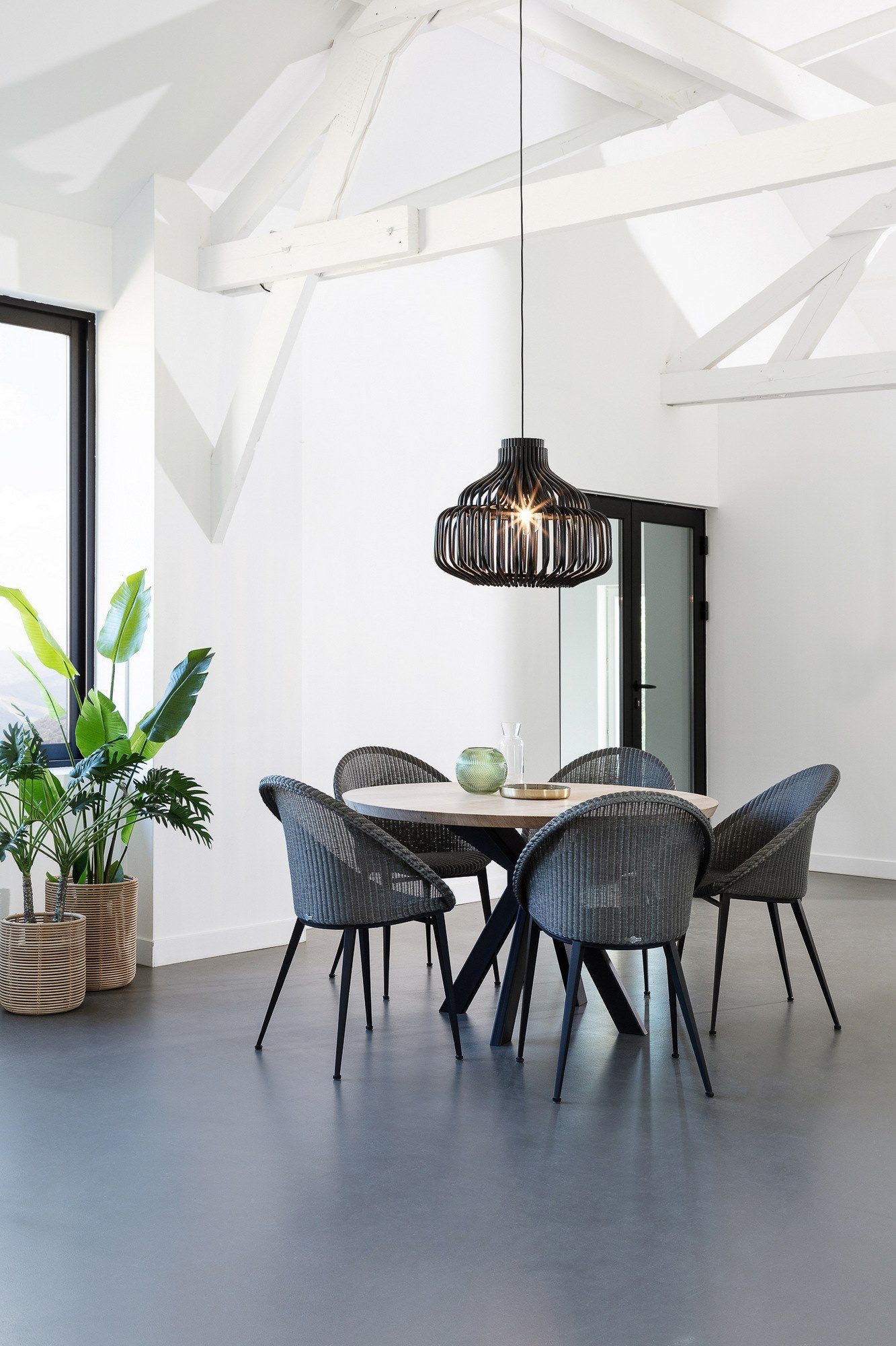 Круглый стол из стали и дерева Vincent sheppard ARCH-00000992