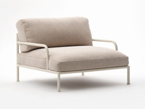 Тканевое садовое кресло с подлокотниками