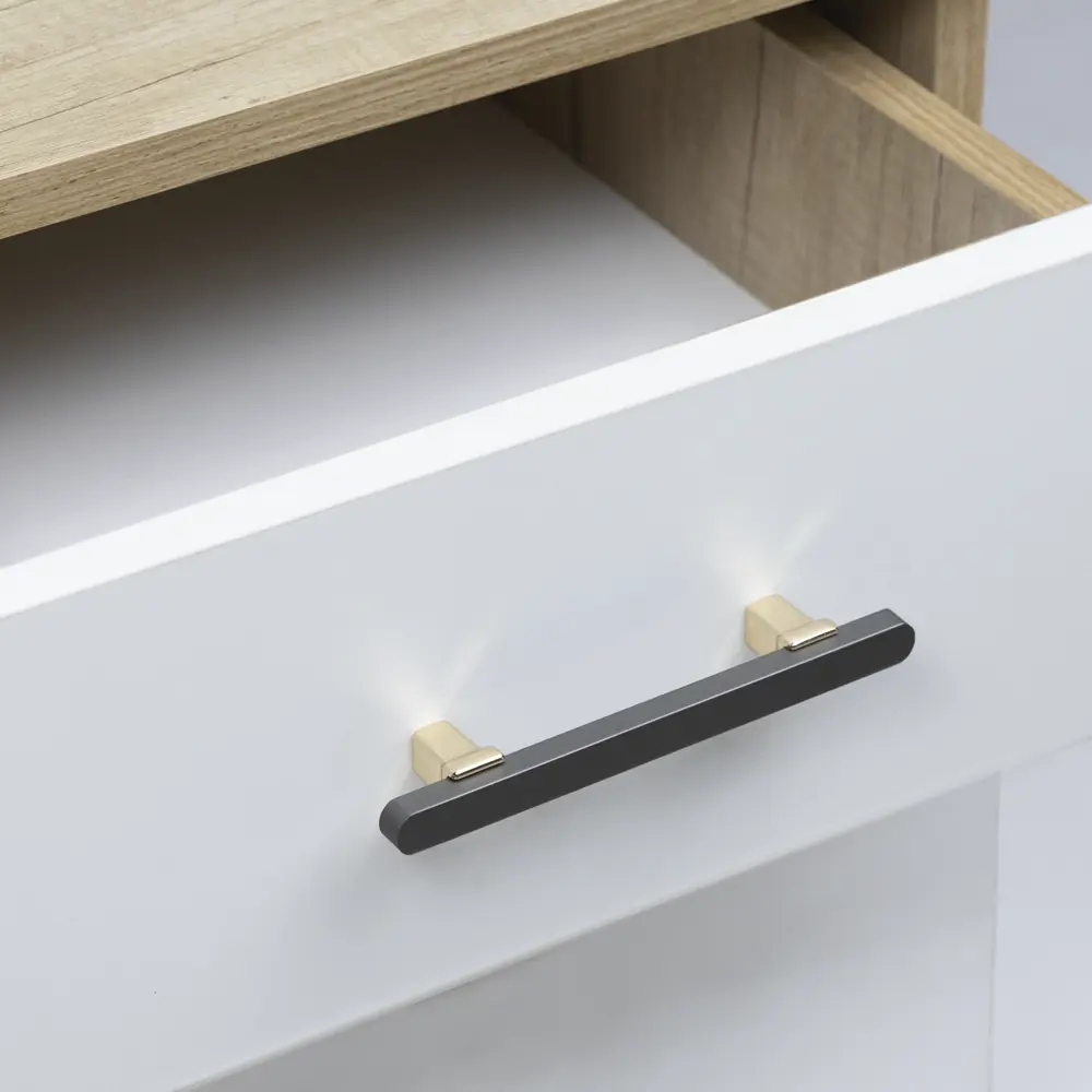 Мебельная ручка-рейлинг Grafit серебро 96 мм AKS STLM-2140117 - Вид №6