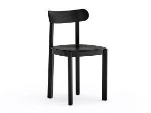 Деревянный стул