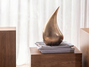 Бронзовая скульптура