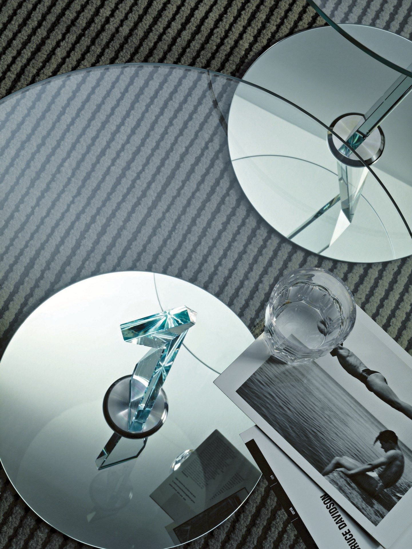 Круглый Хрустальный журнальный столик Tonelli Design Баккарат ARCH-00129827 - Вид №2