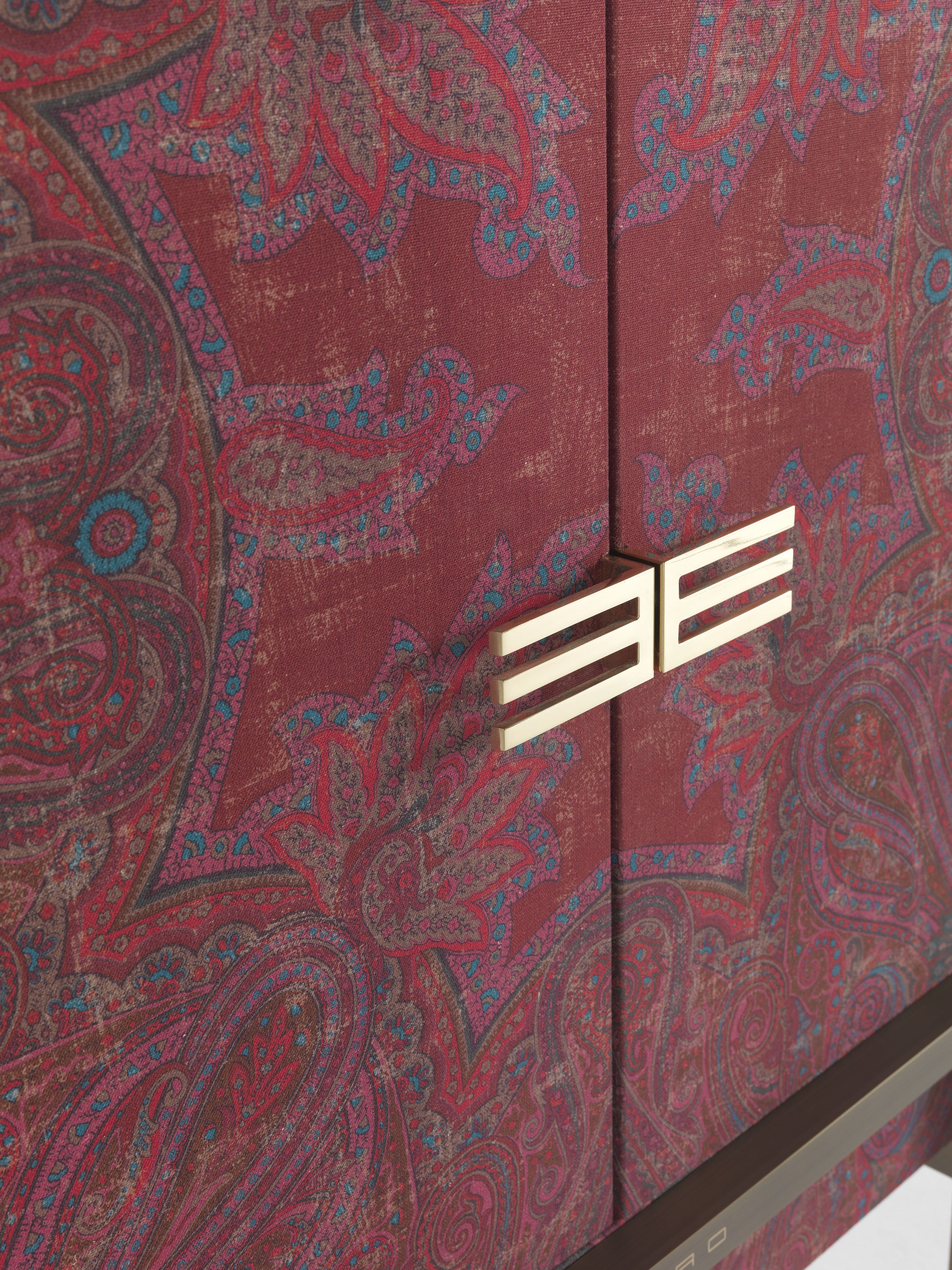 Шкаф с распашными дверцами из металла и ткани ETRO Home Interiors Калькутта ARCH-00125725 - Вид №3