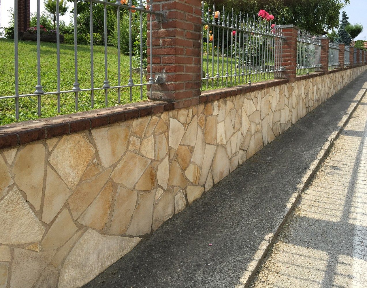 Натуральный каменный элемент для фасада B&B Rivestimenti Naturali камень ARCH-00085214 - Вид №2