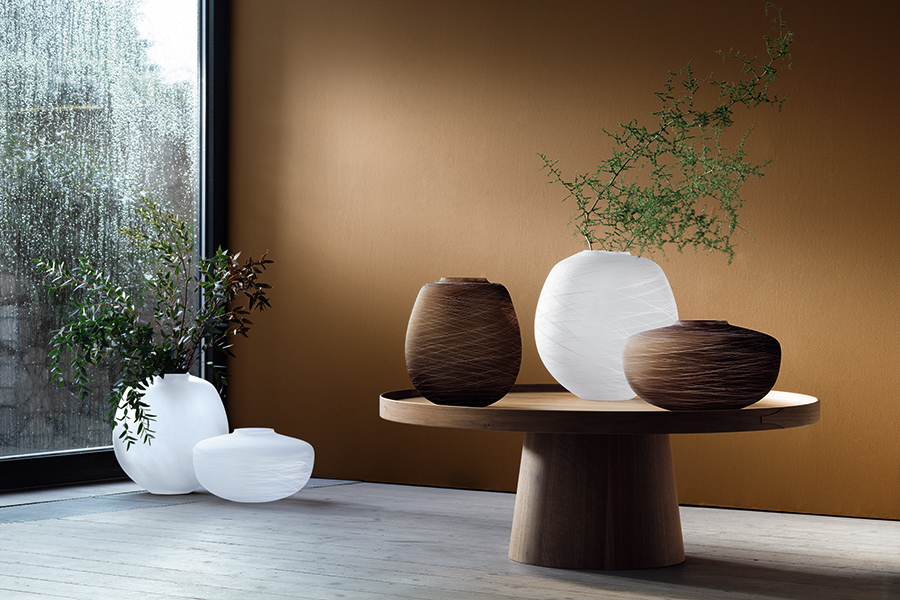 G1608-31-153 Ваза boulder 31 см белая LSA International  - Вид №1