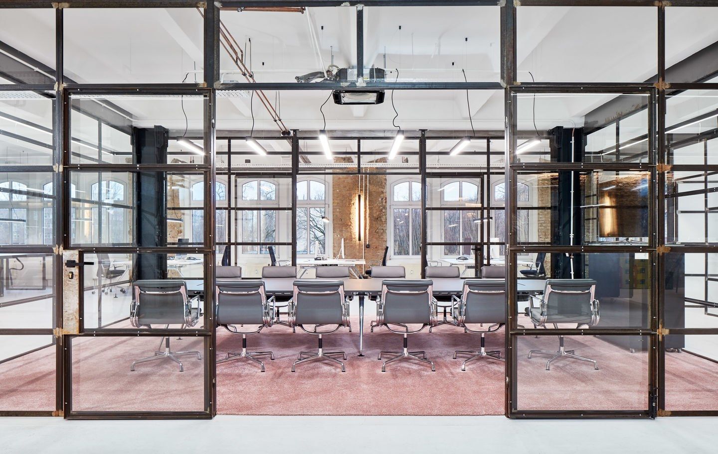 Кожаный стул VITRA Eames Soft Pad Group ARCH-00133066 - Вид №10