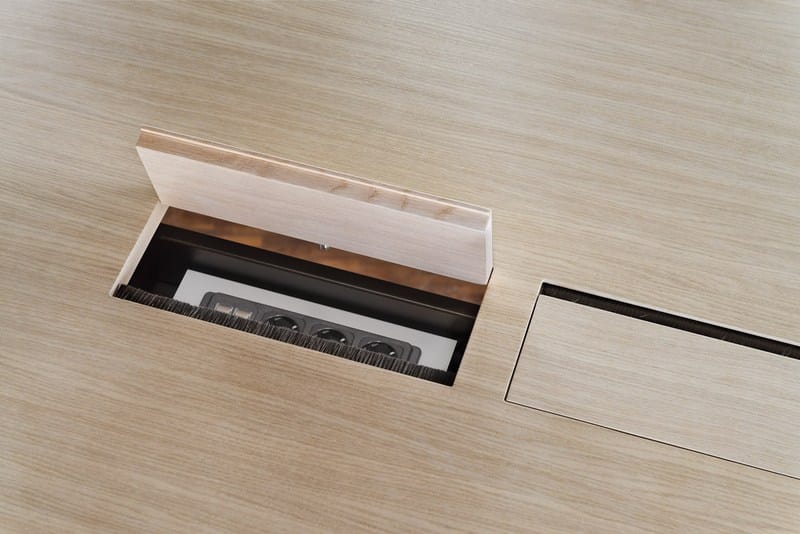 Квадратный стол для совещаний из алюминия и дерева Brunner FINA ARCH-00031497 - Вид №2