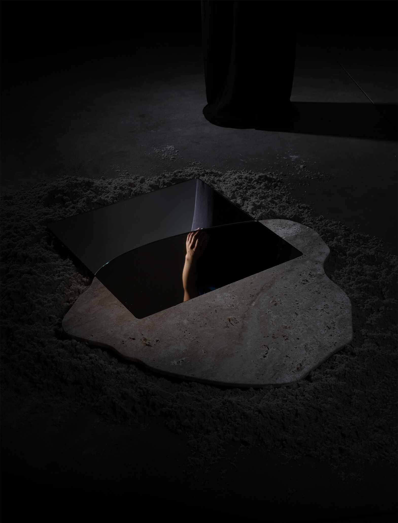 Квадратное зеркало из травертина Movimento Gallery Studio Zero ARCH-00123753 - Вид №1