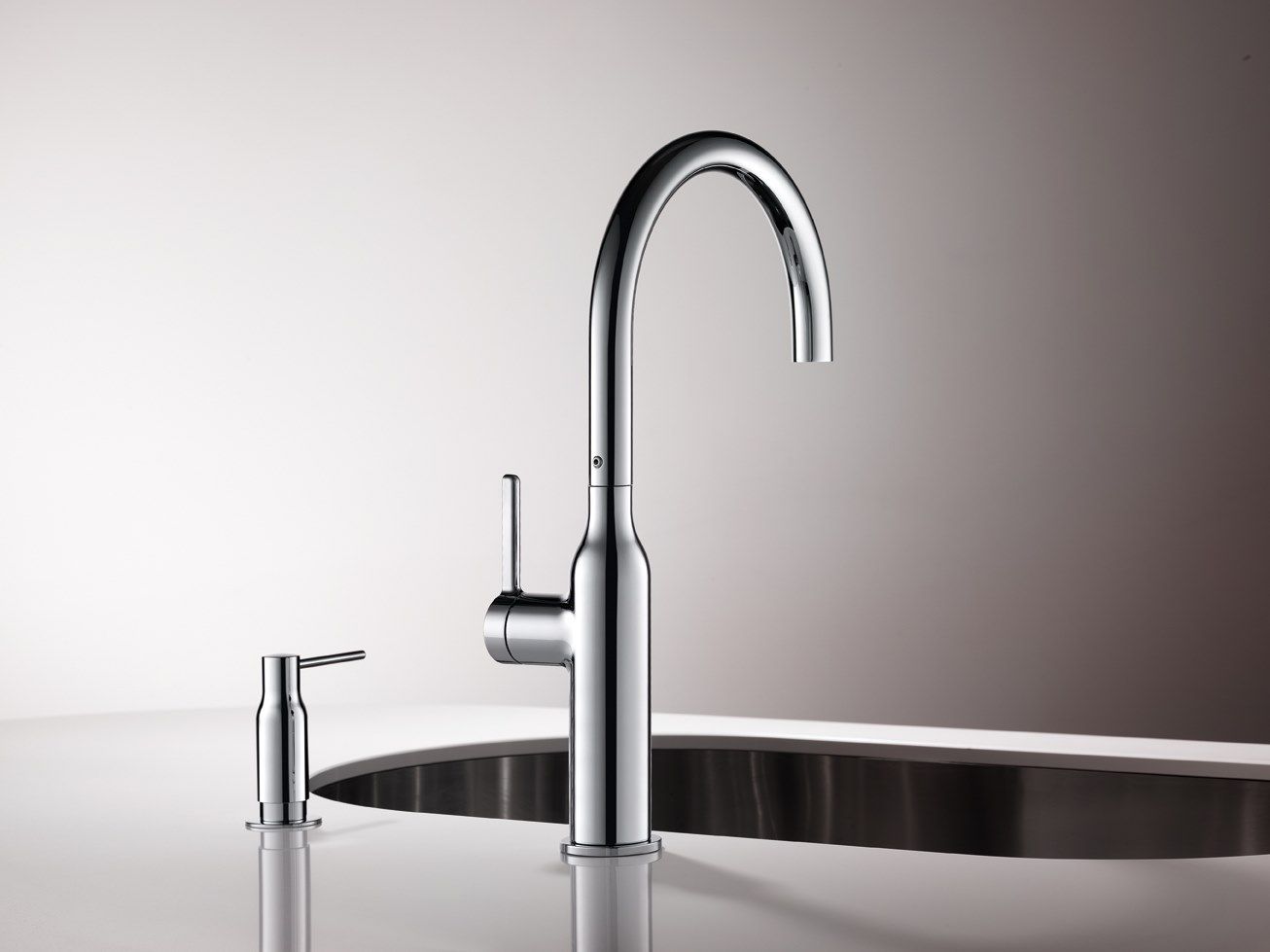 Смеситель для кухни с поворотным изливом KWC SIN ARCH-00051934 - Вид №2