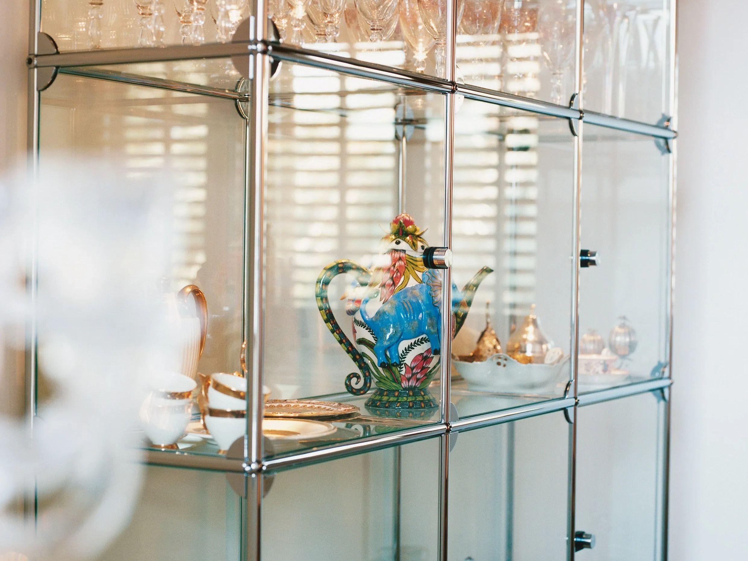 Секционный книжный шкаф из стали и стекла USM USM Haller System ARCH-00032899 - Вид №3