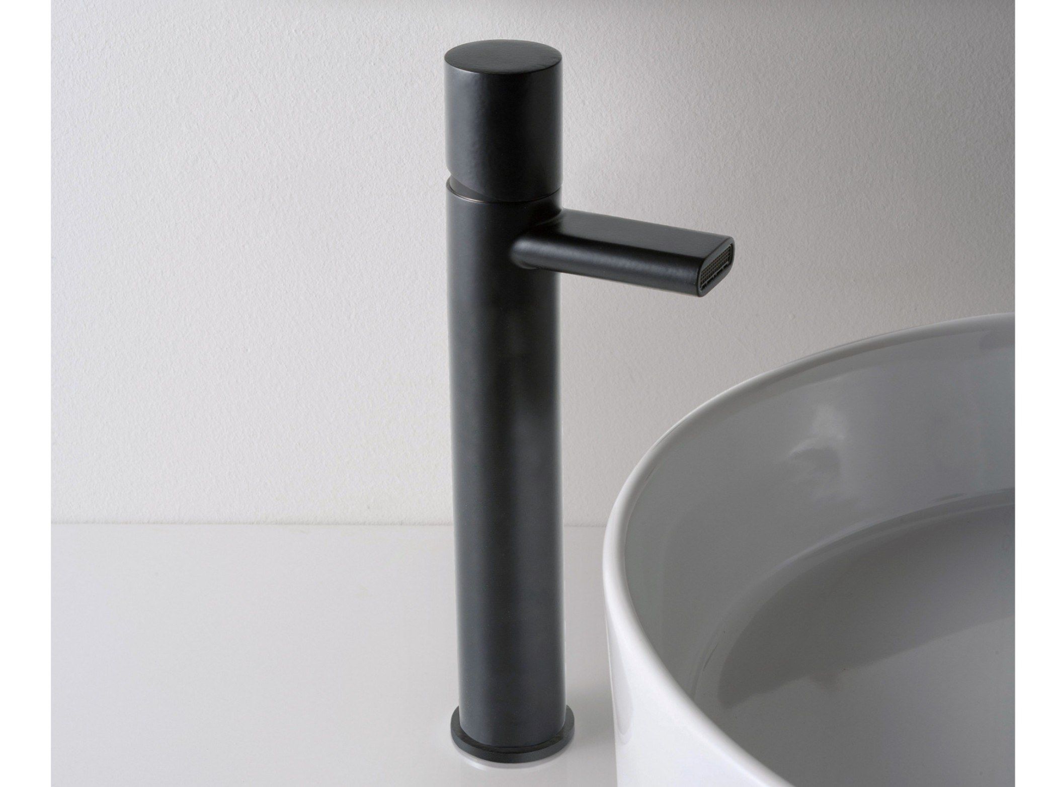 Смеситель для раковины с одним отверстием Rubinetterie Treemme NANOtech ARCH-00107398