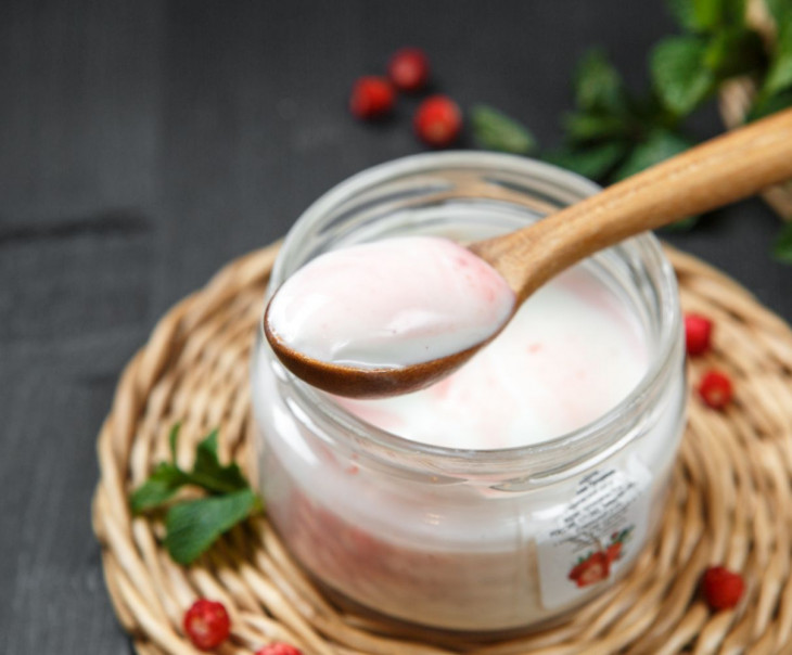 2023 Греческий йогурт "Клубника-земляника" 3,2% Вкусляндия  - Вид №2