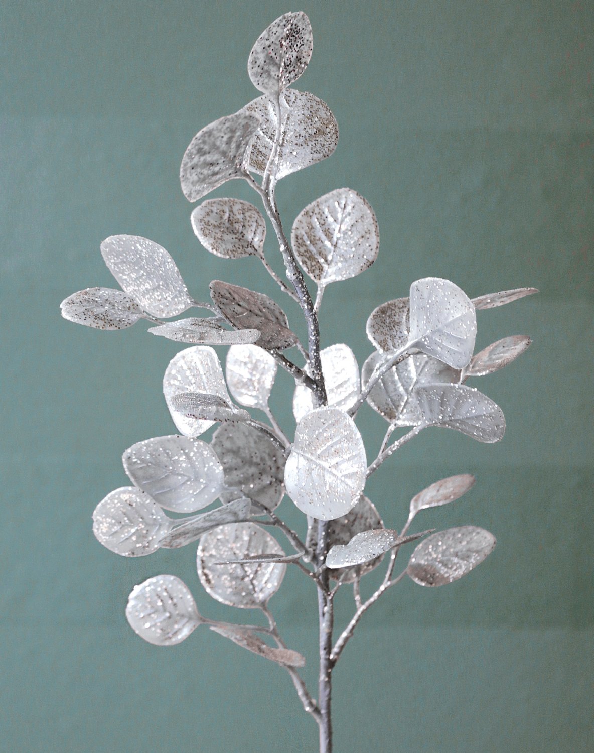 1716 996 a3 Стебель искусственного эвкалипта с блестками, 45 см, серебро H-andreas 