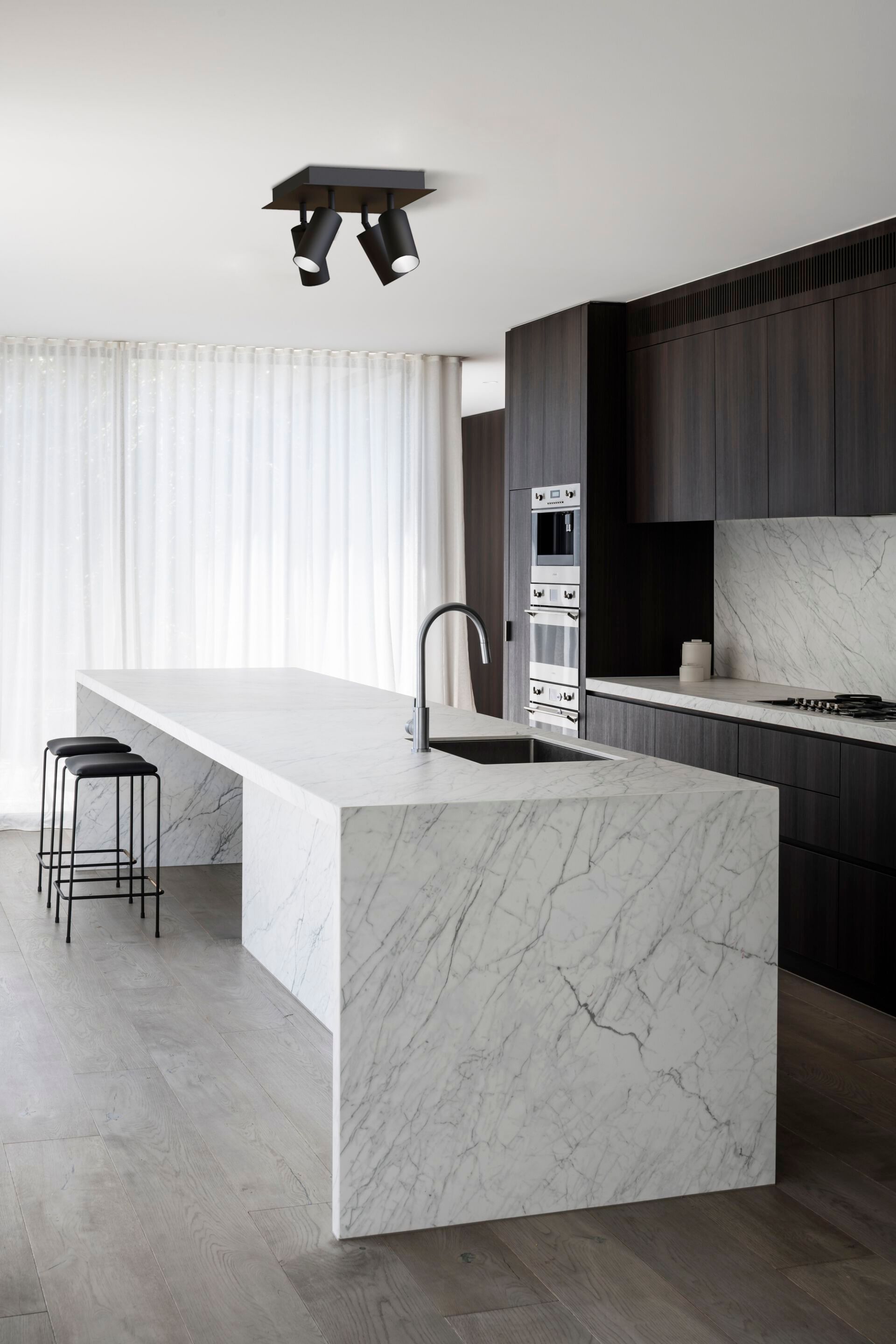 Несколько регулируемых потолочных прожекторов WayPoint форма ARCH-00138026 - Вид №3