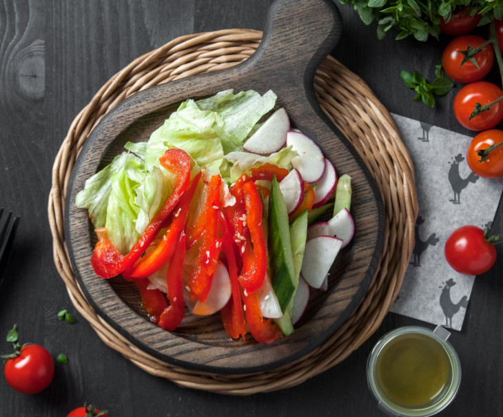 9471 Салат с огурцами, редисом и сладким перцем Вкусляндия 