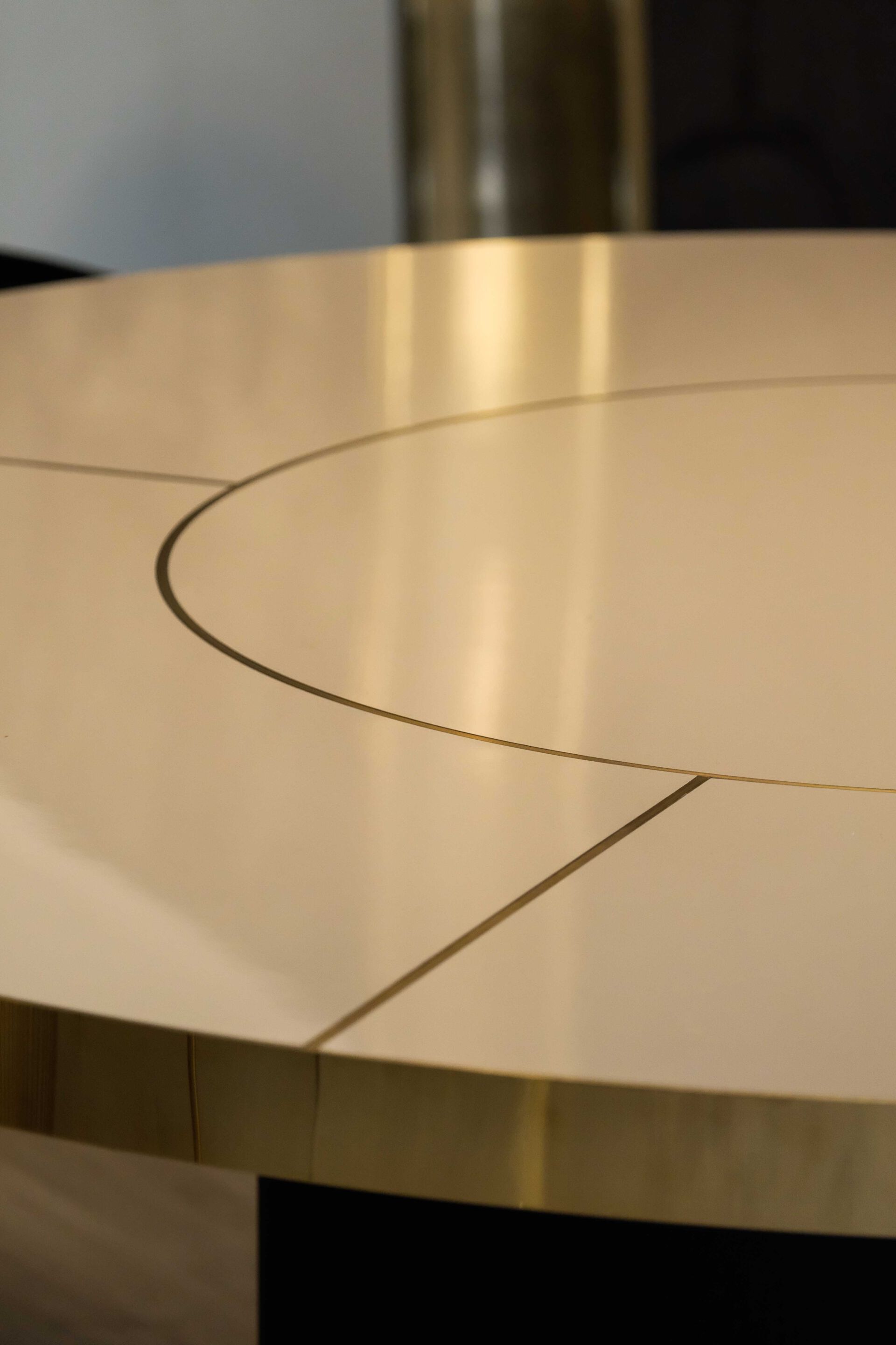 Круглый стол из ламинированного стекла Jover+Valls Antique Boutique-Malibu ARCH-00151815 - Вид №20