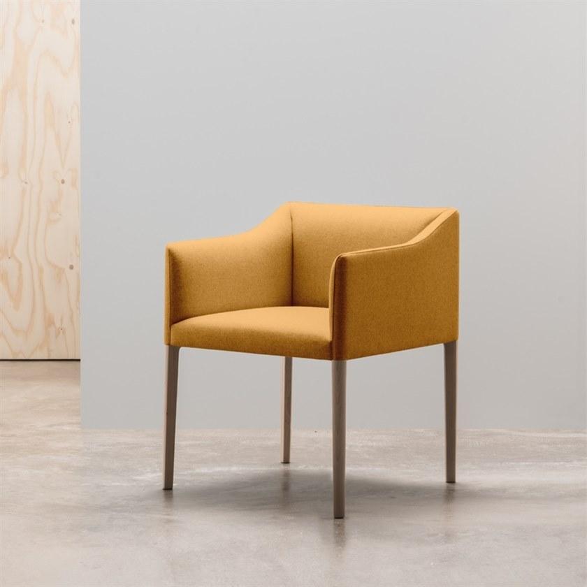 Andreu World Мягкое кресло с подлокотниками Couvé Bu1276 - Вид №1