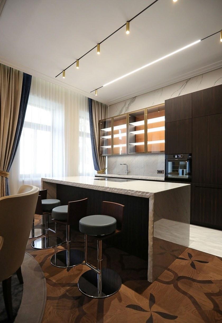 TM Italia Cucine Кухня с островом из черного дерева и столешницей из каррарского мрамора T45 sun-id-1382245 - Вид №1
