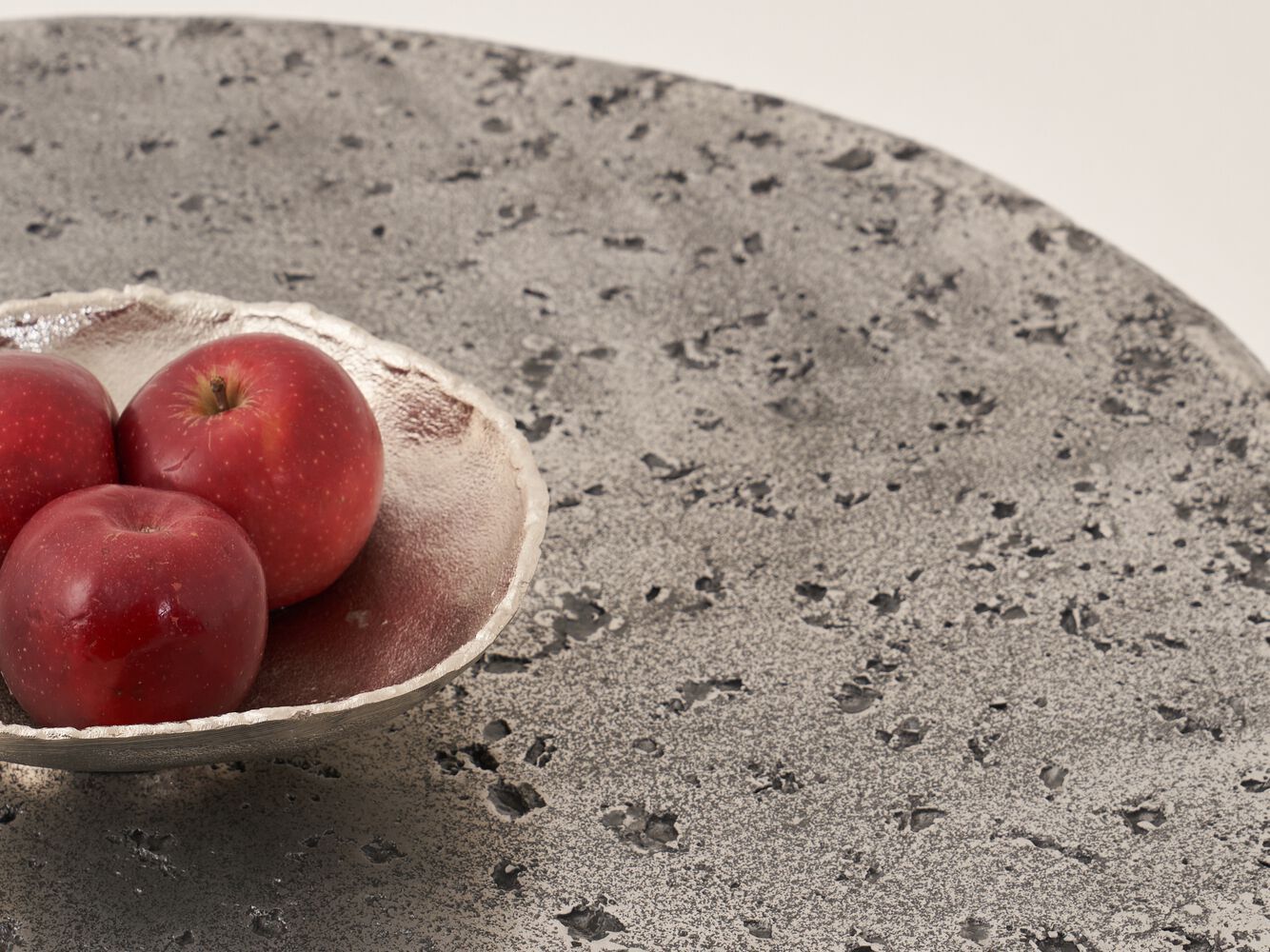 Круглый алюминиевый журнальный столик LO Contemporary CRATER ARCH-00035319 - Вид №6