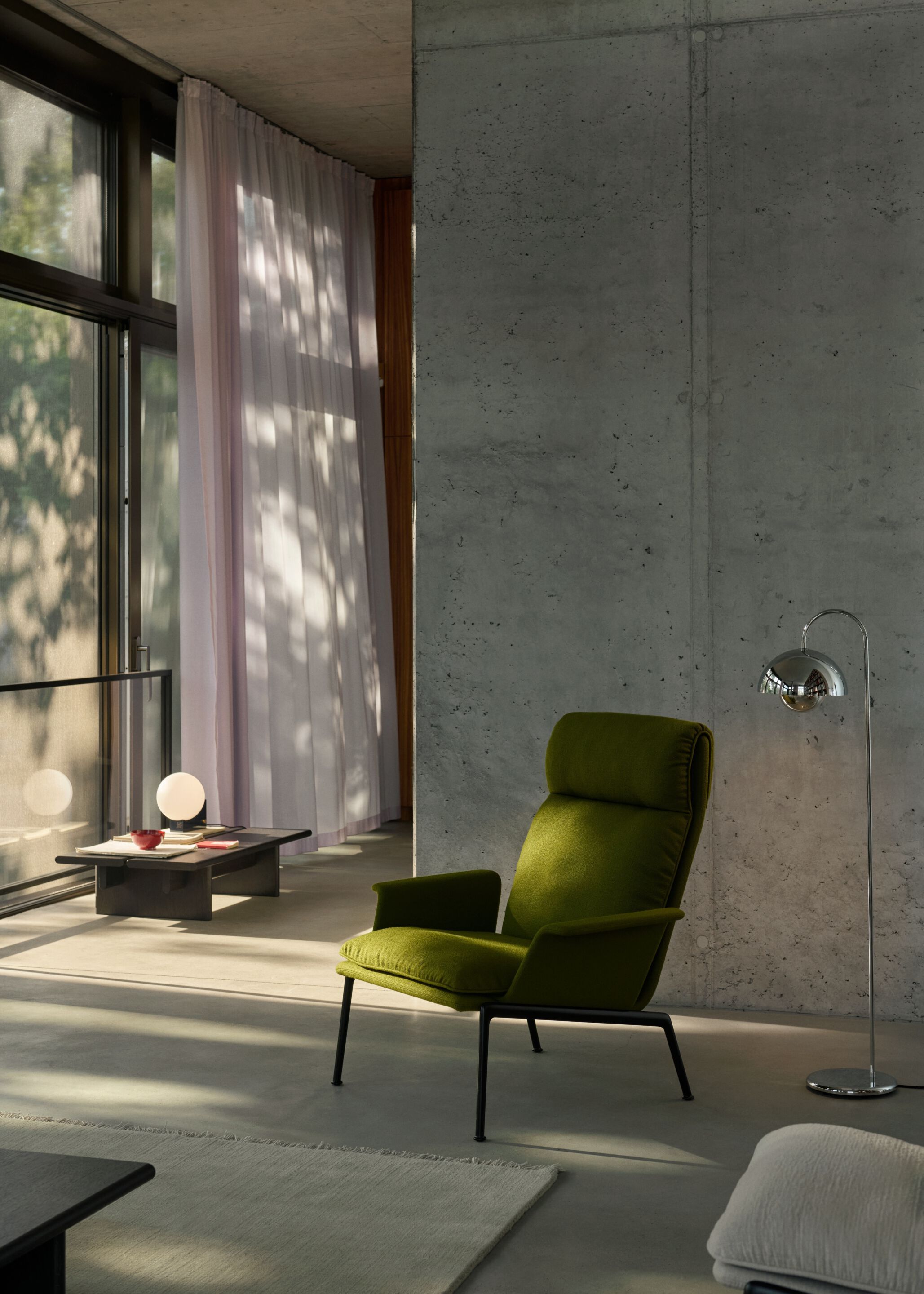 Низкий журнальный столик из дуба &Tradition Ita ARCH-00142160 - Вид №1