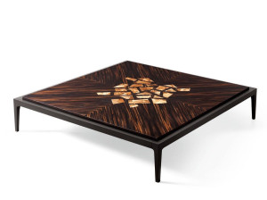 Квадратный журнальный столик