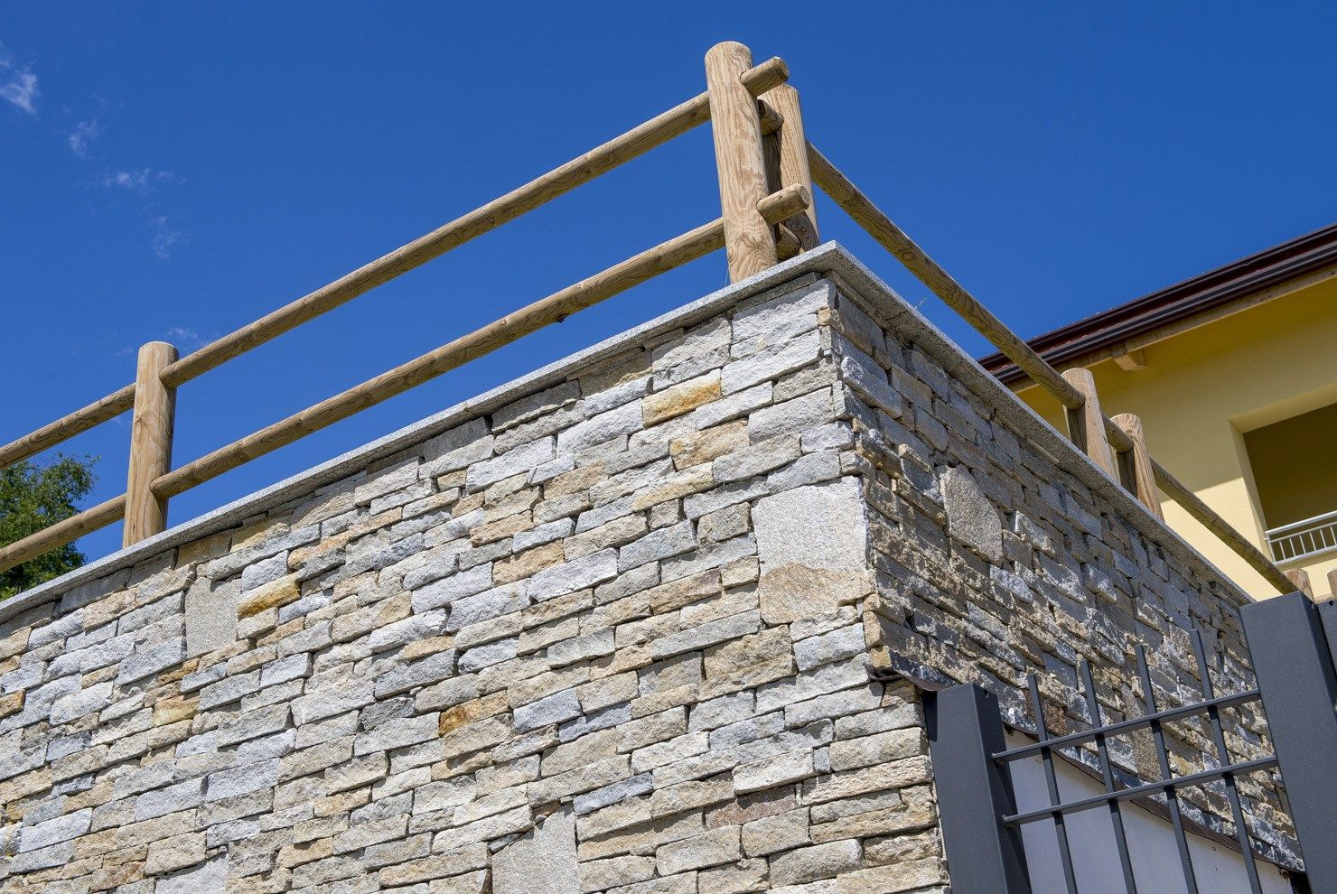 Натуральный каменный элемент для фасада B&B Rivestimenti Naturali камень ARCH-00077336 - Вид №2