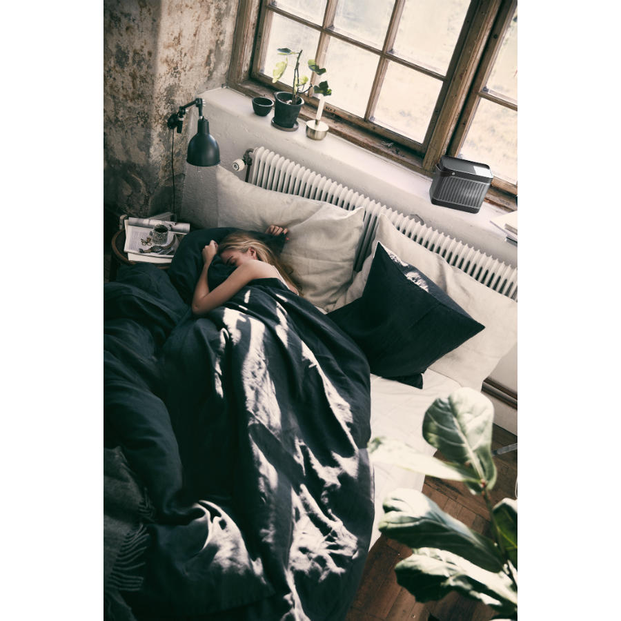 Акустика портативная Beolit 17, белая Bang & Olufsen 1280346 - Вид №1