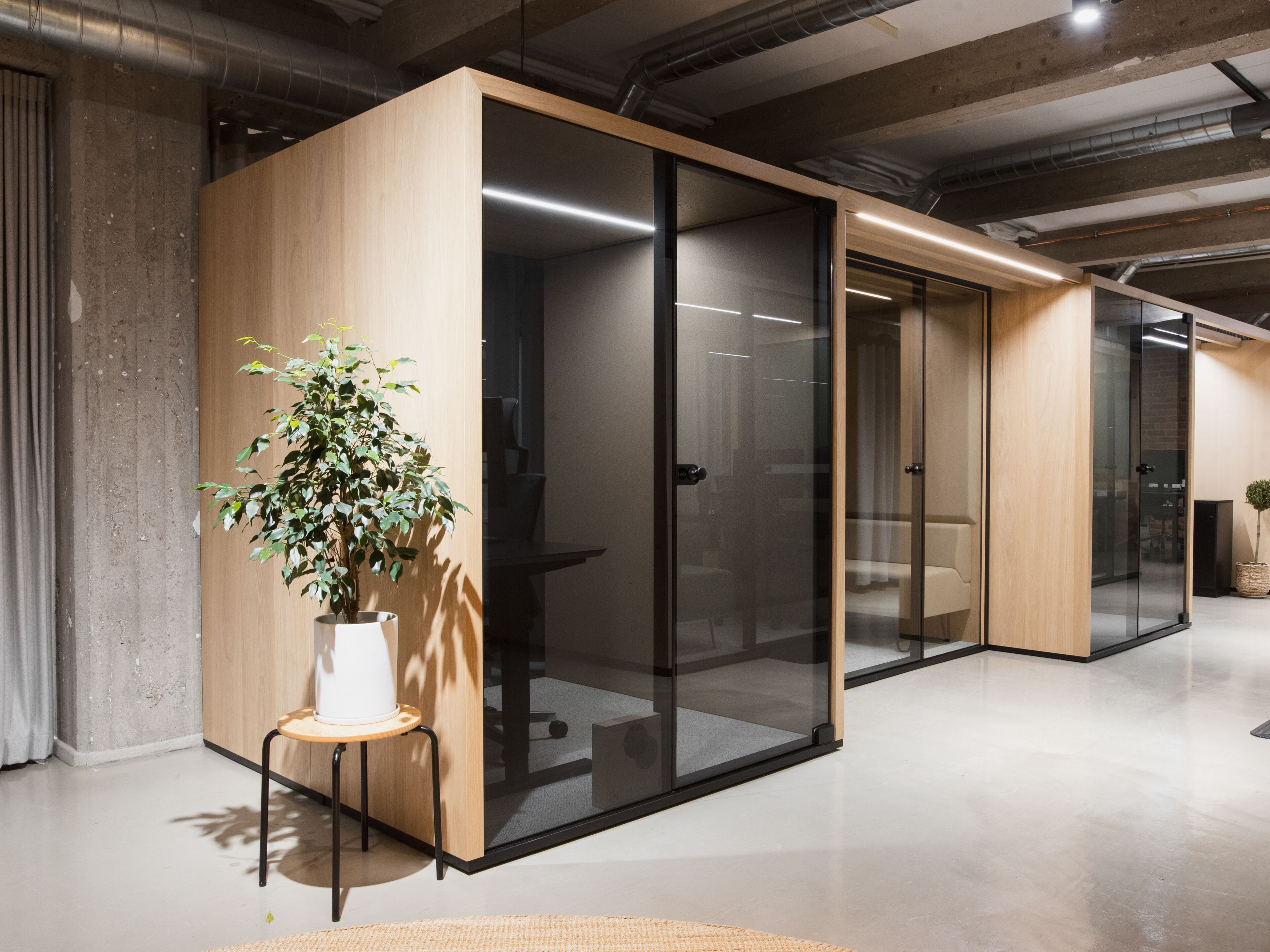 Одноместная акустическая офисная кабина со встроенным освещением Taiga Concept Lohko Picea ARCH-00100066 - Вид №4