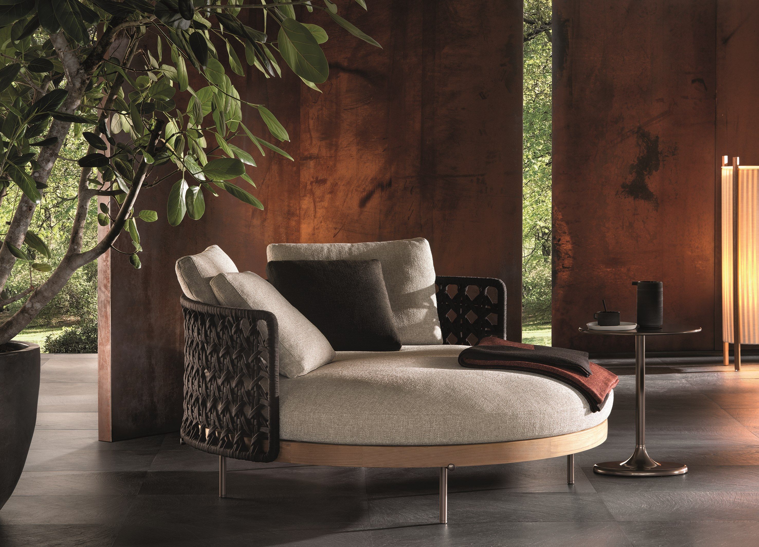 Круглый открытый диван с веревкой спинки Minotti Torii Nest Outdoor ARCH-00021650 - Вид №1