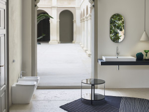 Керамическая прямоугольная раковина с держателем для полотенец