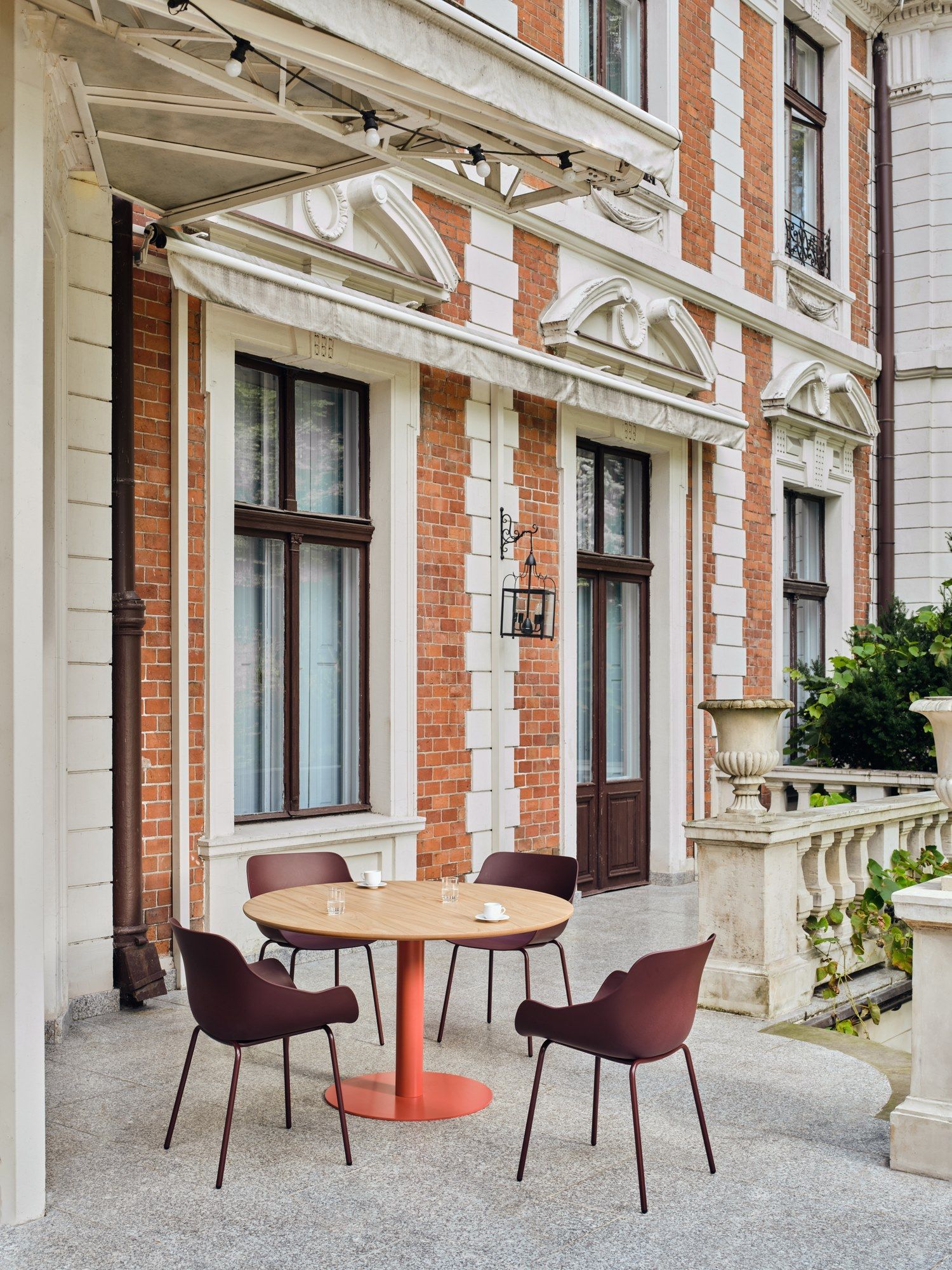 Полипропиленовый стул с подлокотниками MDD Baltic ARCH-00092219 - Вид №15