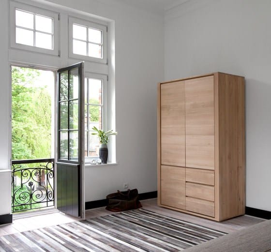 Шкаф из массива дерева Ethnicraft Shadow ARCH-00058869 - Вид №2