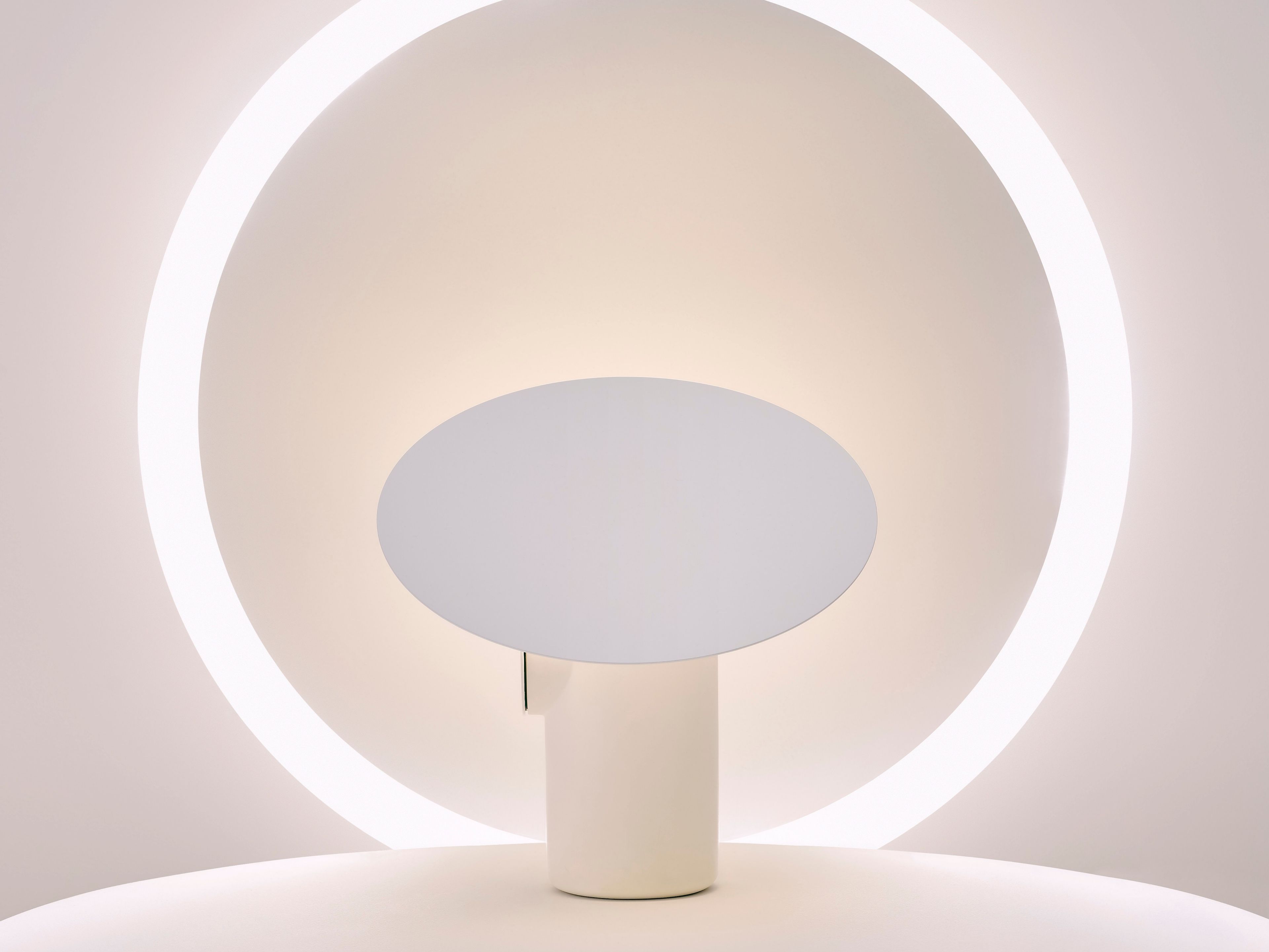 Регулируемая светодиодная настольная лампа Ross Gardam ARCH-00047320