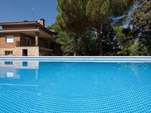 Армированный брезент для покрытия бассейнов