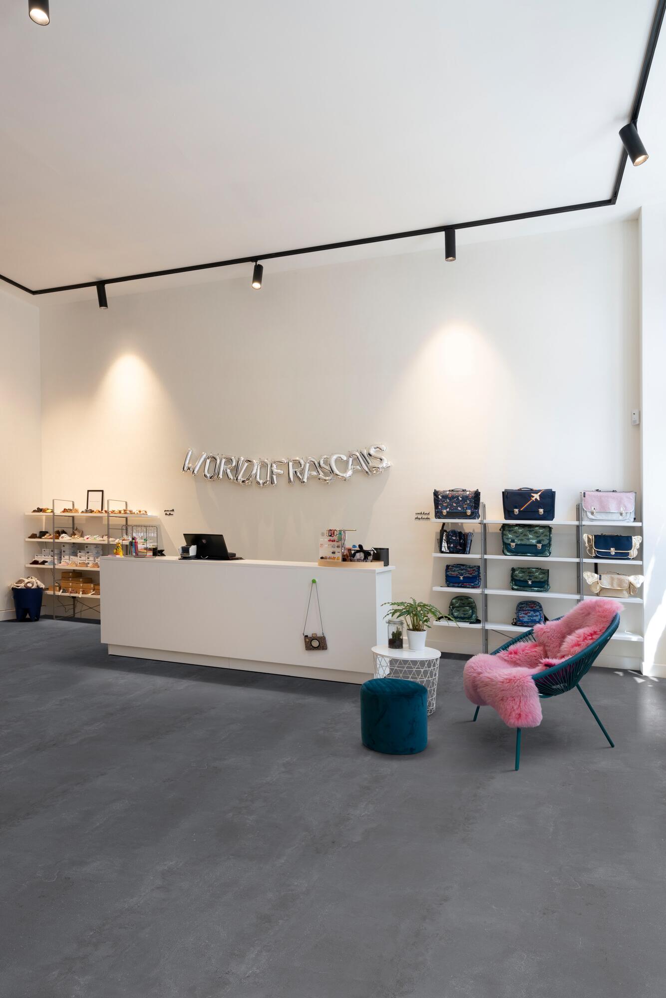 Противоскользящий виниловый пол с эффектом цемента BEAUFLOR Xtreme ARCH-00099737 - Вид №1