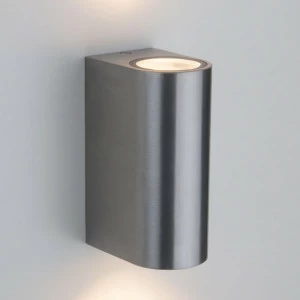 Уличный настенный светильник Elektrostandard 1703 Techno Pillar хром 4690389117145 ELEKTROSTANDARD TECHNO PILLAR 220882 Хром