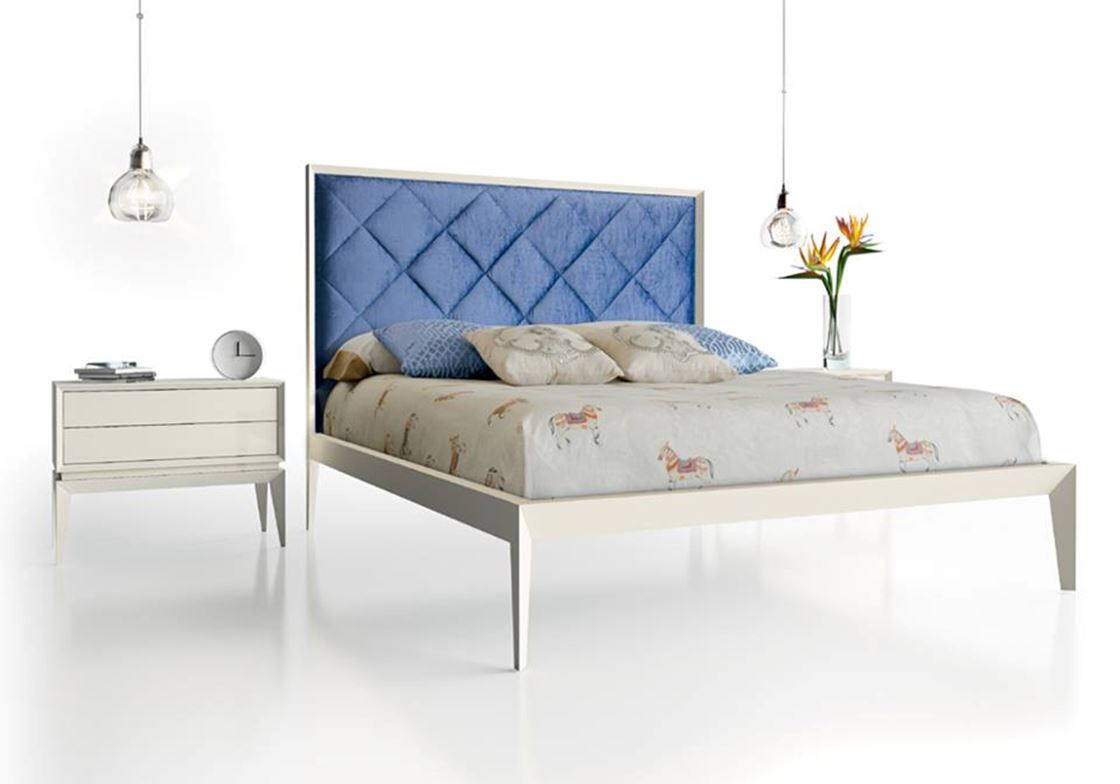 107581 Кровать Triangle Purpure 166 x 150 см La Ebanisteria Identity&Intensity 