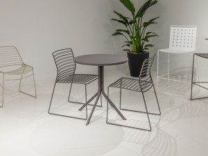 Круглый стол с откидной крышкой